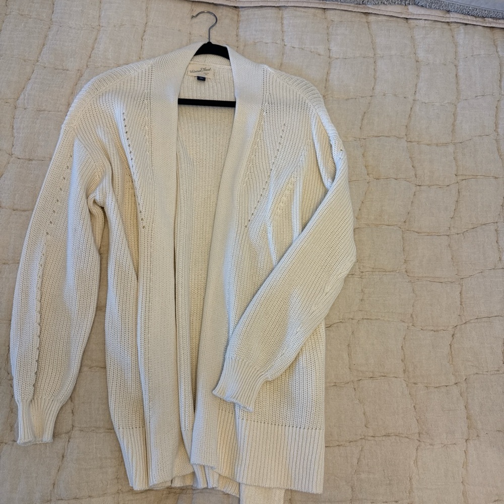 Universal Thread Women's Cream Cardigan